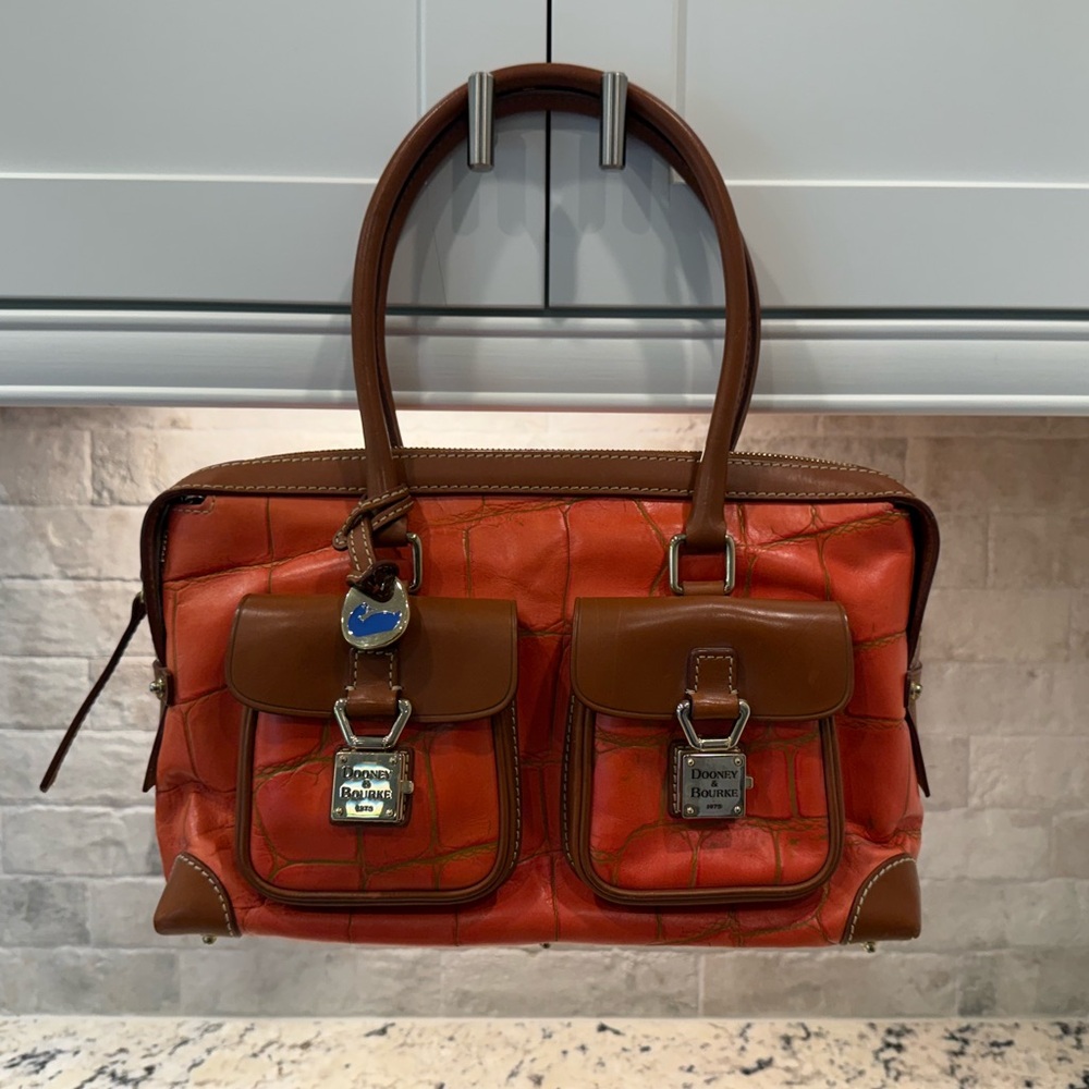 DoctorMum’s Live Show Deals on Lux & Designer Bags & More! - Picture 12 of 16